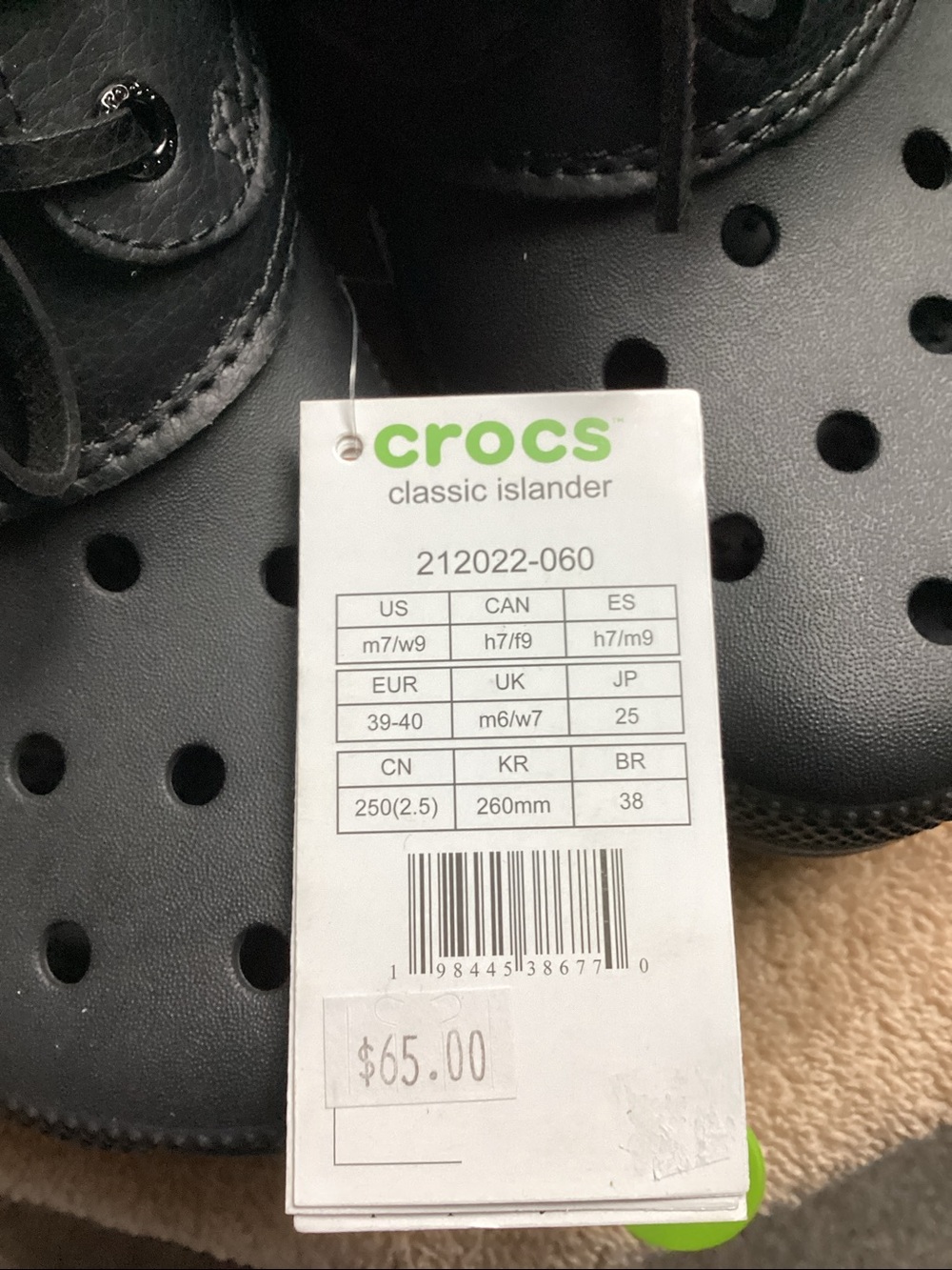 CROCS Classic Islander Shoes - Size 9 - Picture 2 of 6